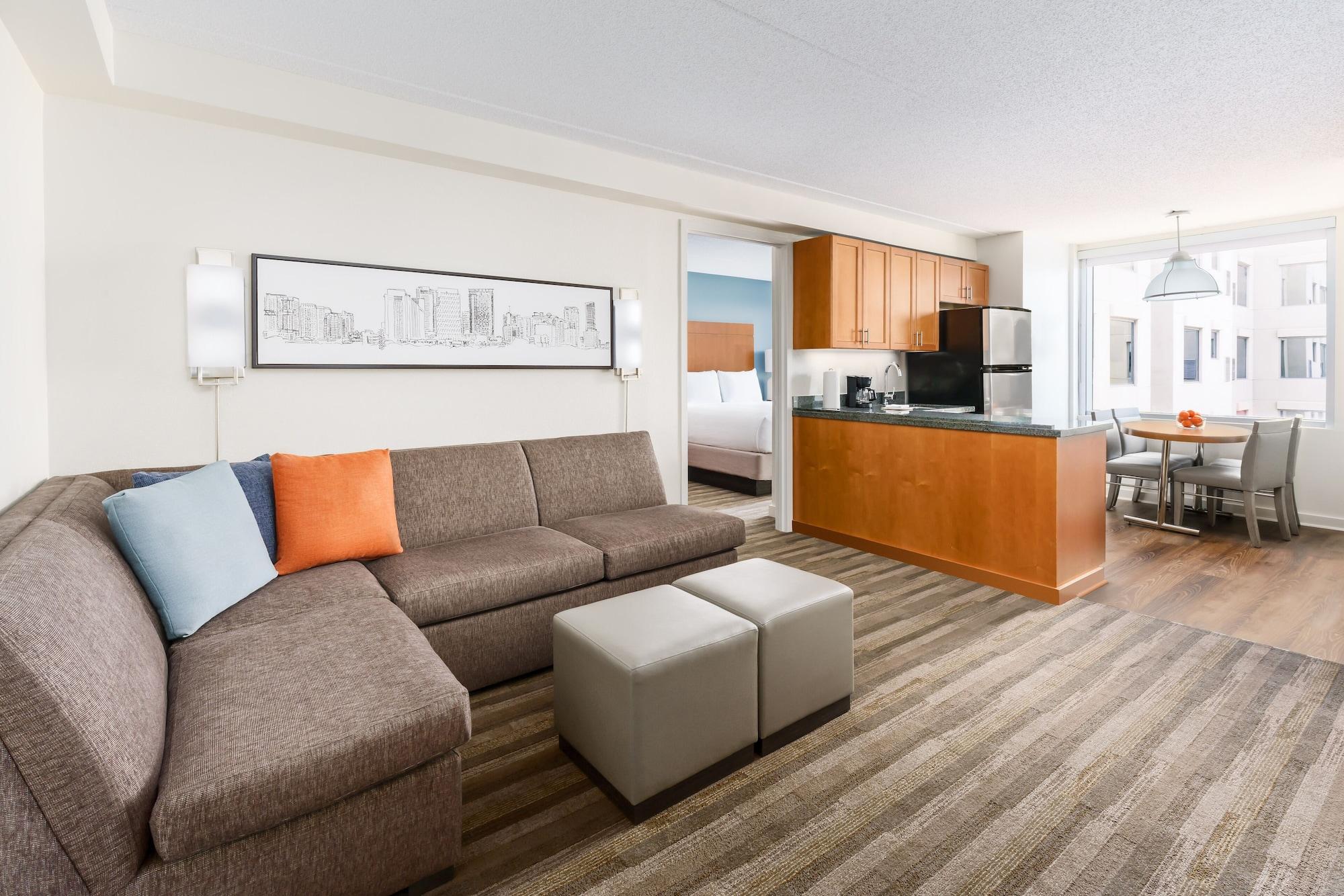 Hyatt House Fort Lauderdale Airport/Cruise Port Дания-Бич Экстерьер фото