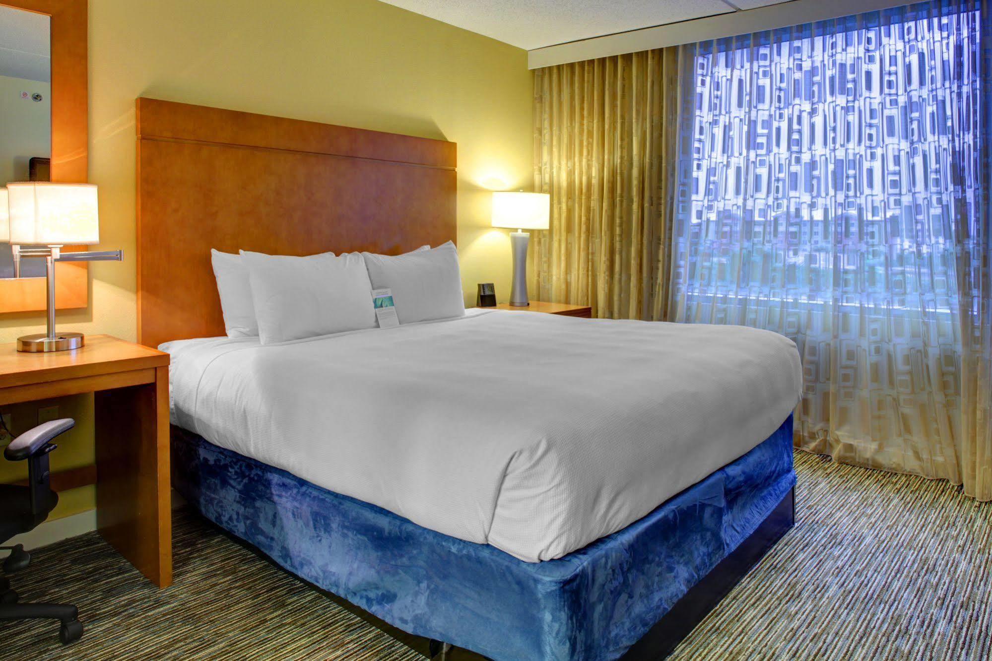 Hyatt House Fort Lauderdale Airport/Cruise Port Дания-Бич Экстерьер фото